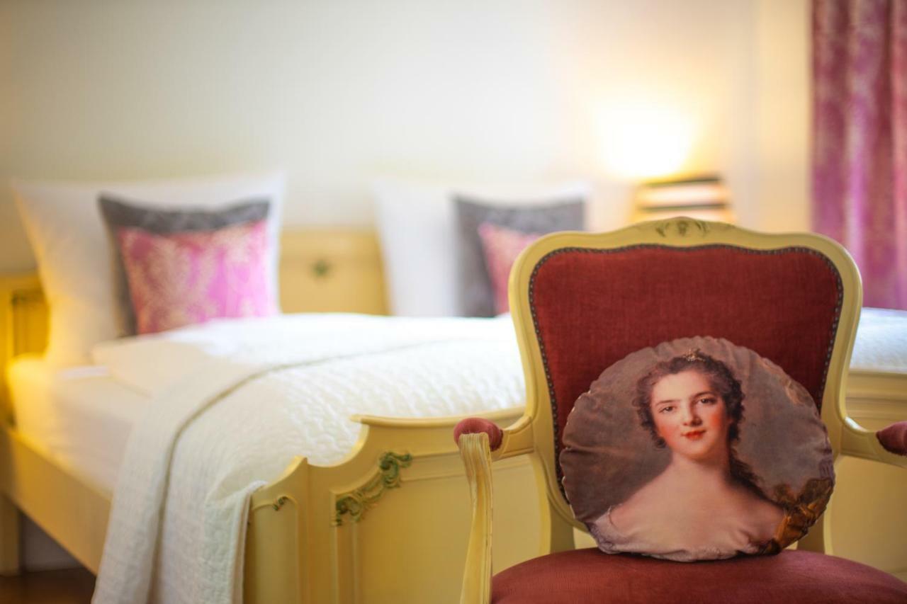 Das Kleine Hotel Iphofen, Fruehstueckszauber, No Waste, Nachhaltig, Nahe Aller Weingueter, Knauf Gips Kg Und Connekt, Kleines Secret Mit Garten & Terrassen, Tv Mirrorring, 55" Tv, Fine Dining, Hunde Willkommen Экстерьер фото